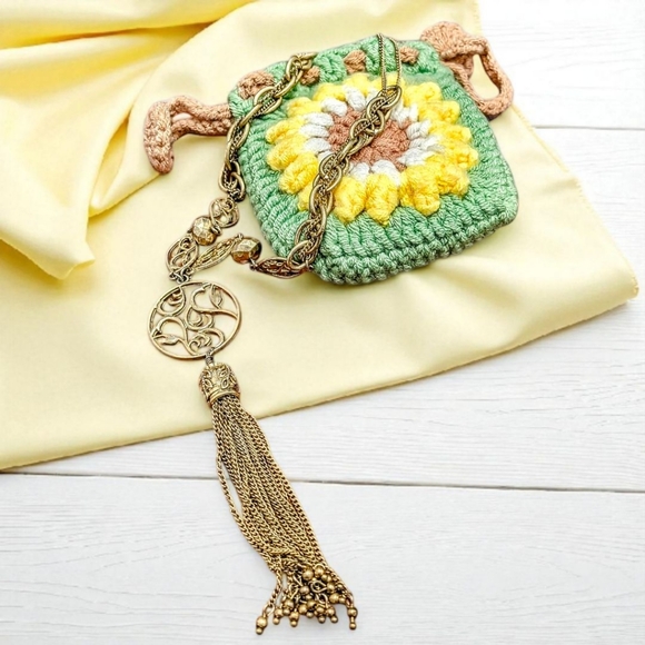 Jewelry - Lia Sophia Vintage Boho Long Fashion Necklace In Cute Draw-String Macrame Pouch